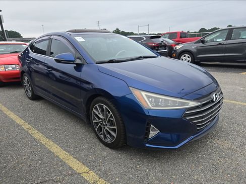 Used 2020 Hyundai Elantra Limited w/ Ultimate Package 03 FWD image 5