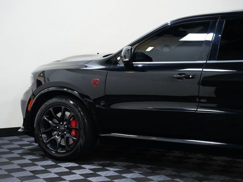 Used 2021 Dodge Durango SRT Hellcat w/ Technology Group AWD/4WD image 18