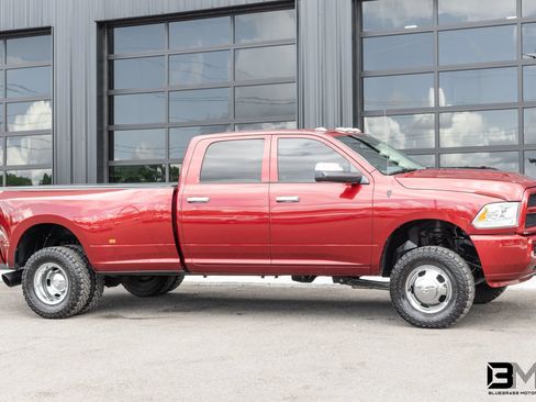 Used 2015 RAM 3500 Tradesman w/ Chrome Appearance Group AWD/4WD image 8