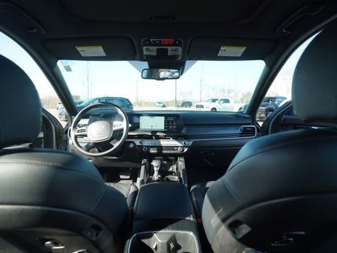 Used 2023 Kia Telluride EX X-Line image 26