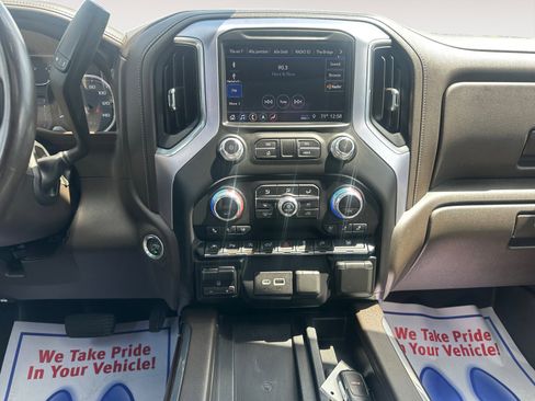 Used 2019 GMC Sierra 1500 SLT w/ SLT Premium Plus Package AWD/4WD image 11
