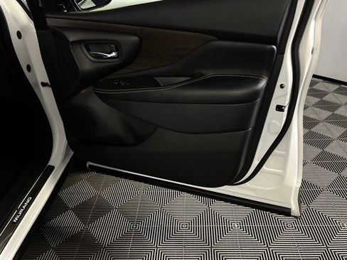 Used 2024 Nissan Murano Platinum w/ Cargo Package image 32