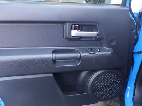 Used 2007 Toyota FJ Cruiser 4WD image 19