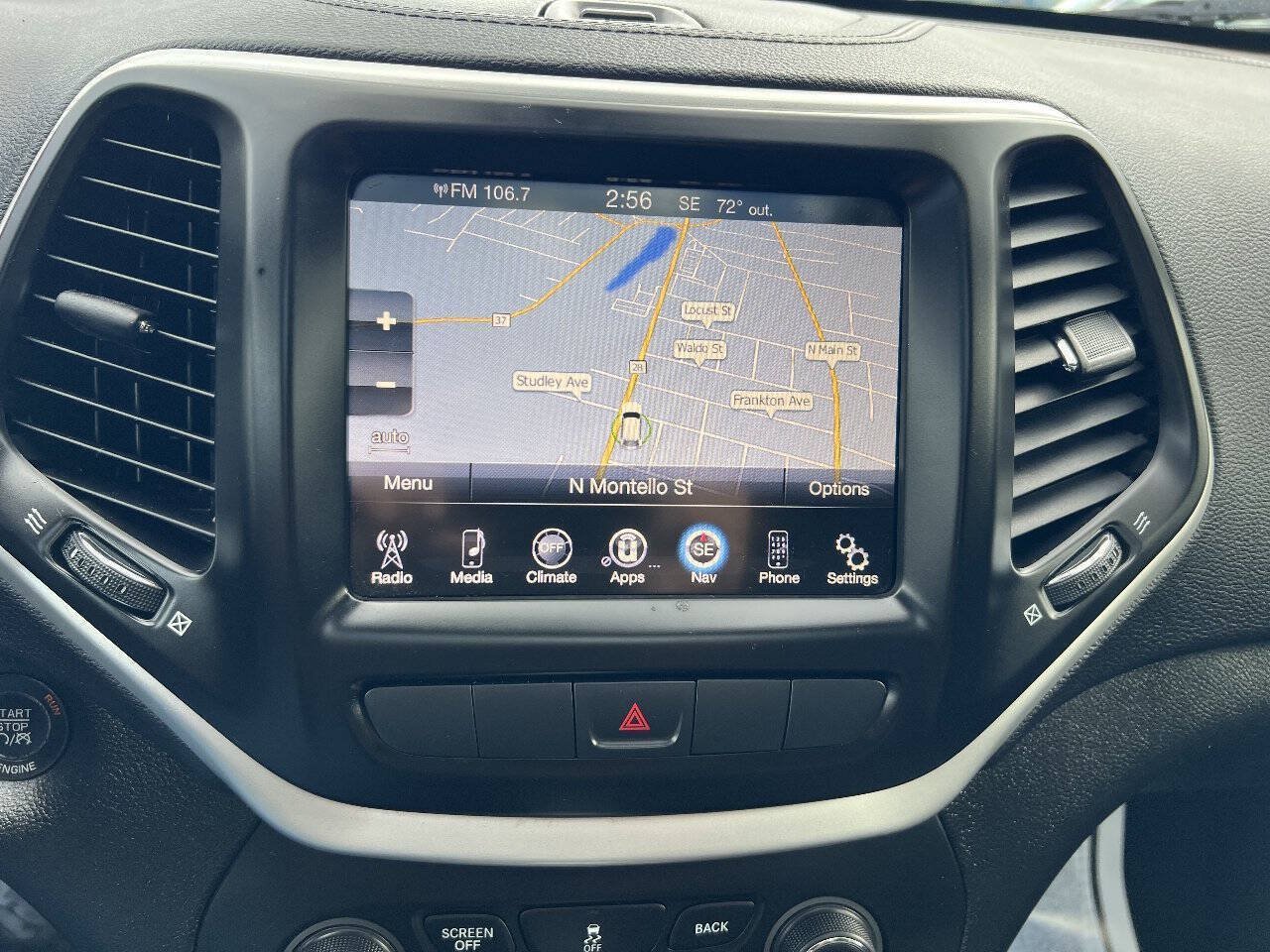 Used 2014 Jeep Cherokee Latitude w/ Comfort/Convenience Group AWD/4WD image 31