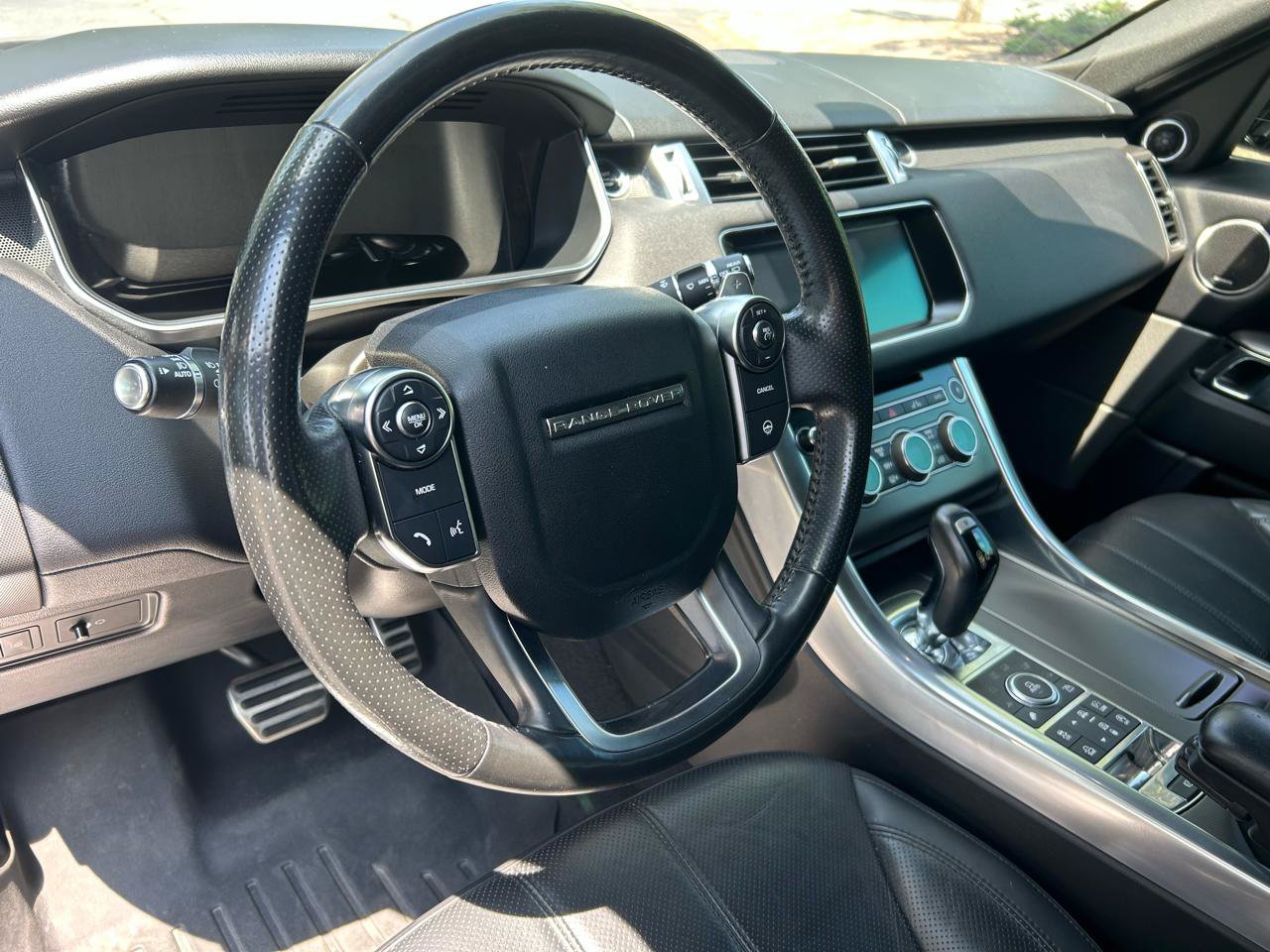 Used 2017 Land Rover Range Rover Sport AWD/4WD image 14