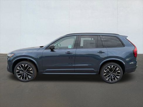 New 2026 Volvo XC90 B6 Ultra w/ Protection Package image 3