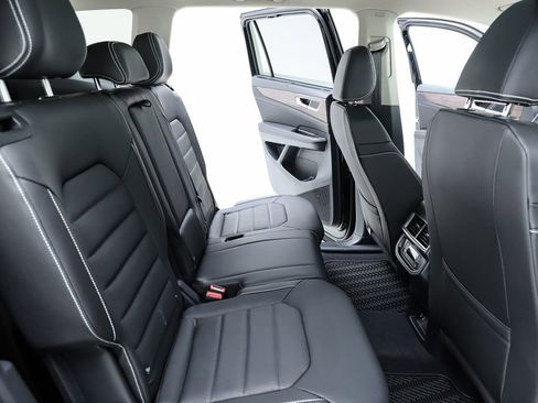 New 2026 Volkswagen Atlas SEL AWD/4WD image 38