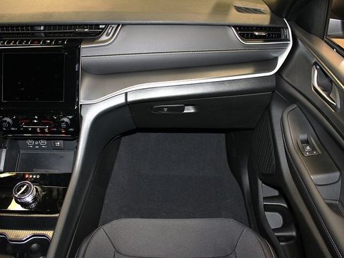 New 2026 Jeep Grand Cherokee Laredo X AWD/4WD image 33