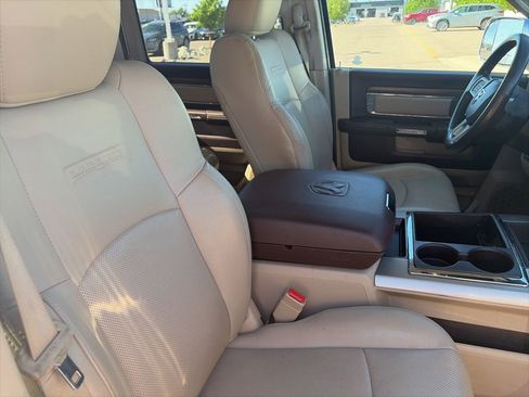 Used 2015 RAM 1500 Laramie w/ Convenience Group AWD/4WD image 13