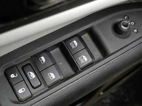 Used 2023 Jeep Compass Limited w/ Sun and Sound Group AWD/4WD image 20