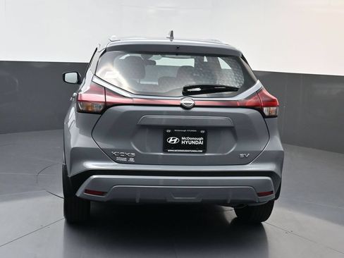 Used 2024 Nissan Kicks SV FWD image 4