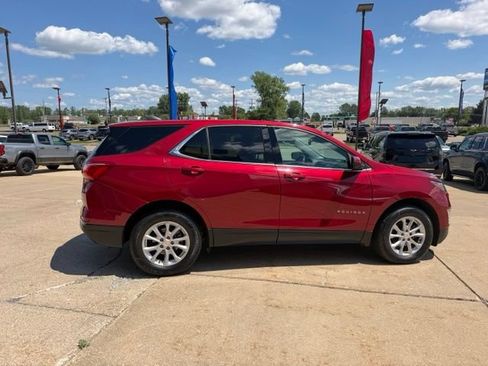 Used 2020 Chevrolet Equinox LT w/ Driver Convenience Package AWD/4WD image 8