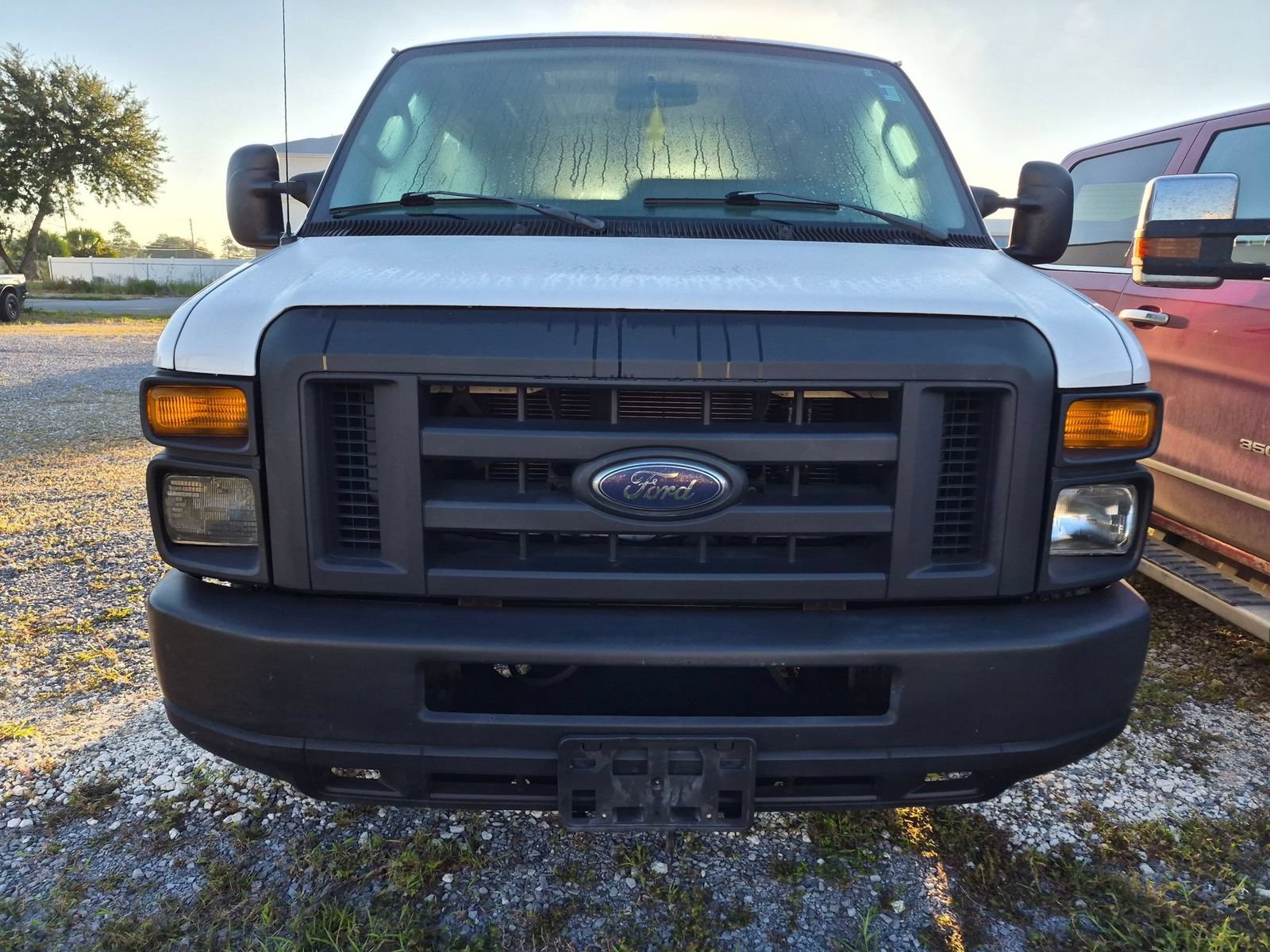 Used 2009 Ford E-150 and Econoline 150 RWD image 2