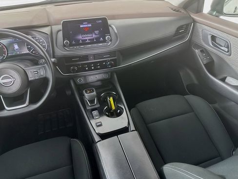 Used 2023 Nissan Rogue S FWD image 27