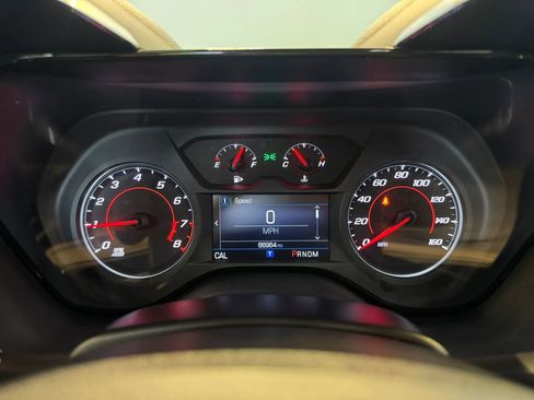 Used 2021 Chevrolet Camaro LT RWD image 19