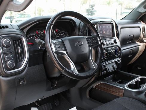 Used 2021 Chevrolet Silverado 1500 LT Trail Boss w/ Convenience Package II image 19