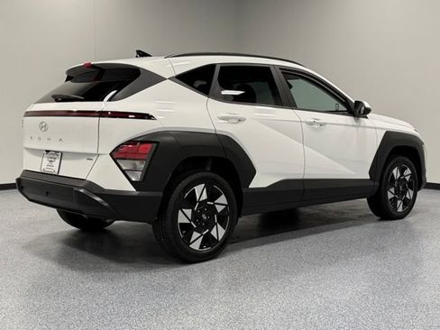 Used 2024 Hyundai Kona SEL AWD/4WD image 12