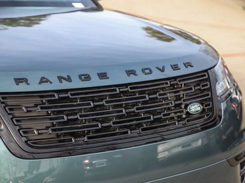 New 2026 Land Rover Range Rover Velar Dynamic SE image 5