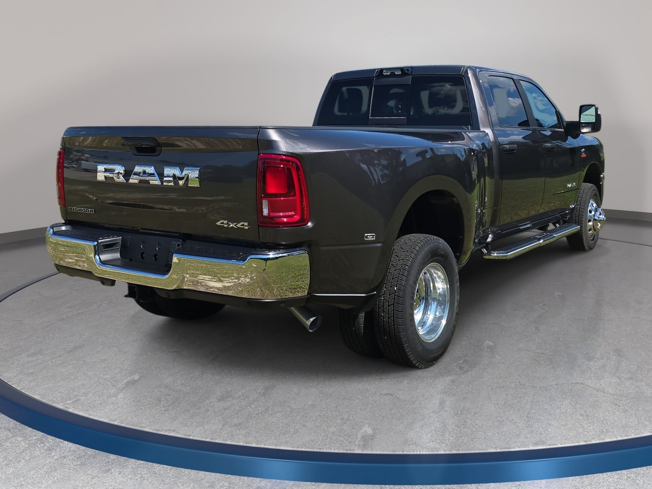 New 2026 RAM 3500 Big Horn AWD/4WD image 6