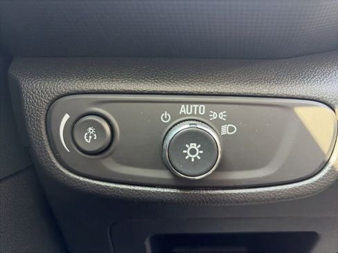 Certified 2023 Chevrolet TrailBlazer LS AWD/4WD image 9
