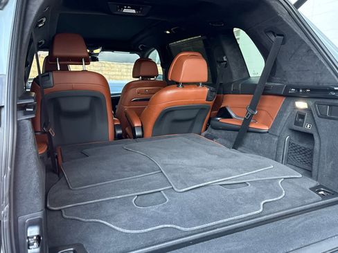 Certified 2023 BMW X7 xDrive40i w/ Executive Package image 18