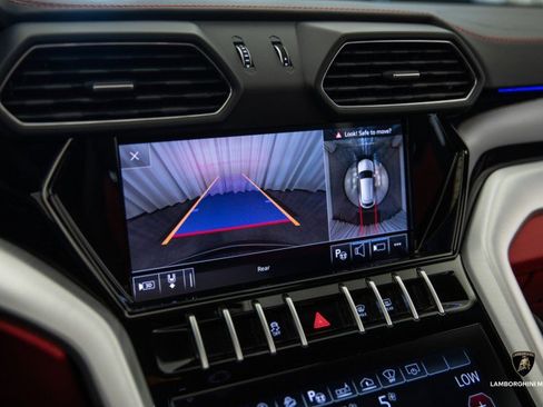 Used 2021 Lamborghini Urus image 50