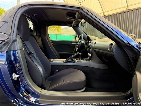Used 2009 MAZDA MX-5 Miata Sport image 30