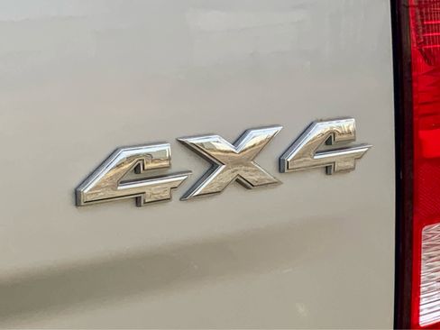 Used 2016 RAM 2500 Tradesman w/ Chrome Appearance Group image 24