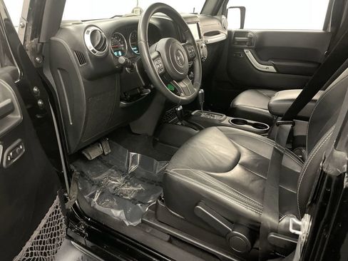 Used 2015 Jeep Wrangler Sahara w/ Connectivity Group AWD/4WD image 4