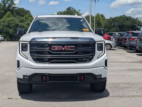 Used 2023 GMC Sierra 1500 AT4 AWD/4WD image 8