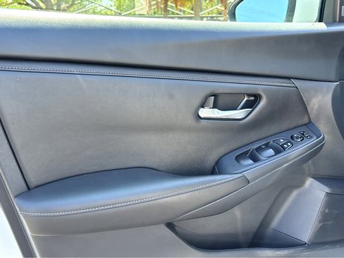 Used 2024 Nissan Sentra SV image 17