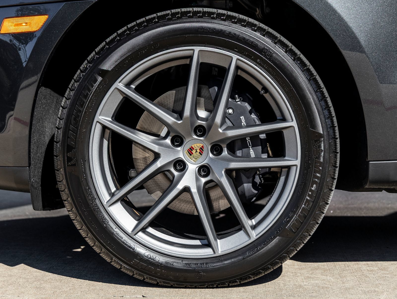 Certified 2026 Porsche Macan AWD/4WD image 13