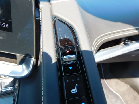 Used 2023 Chevrolet Corvette Stingray Premium Conv w/ Z51 Performance Package image 35