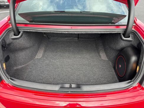 Used 2015 Chrysler 300 S RWD image 9