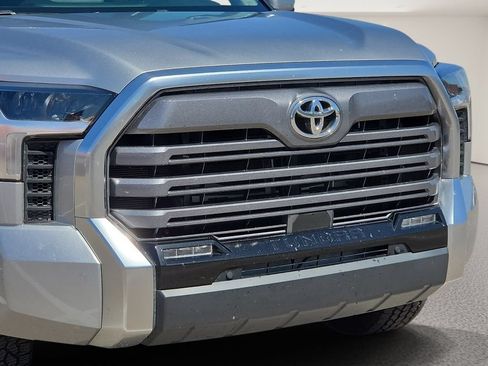 Used 2023 Toyota Tundra Limited w/ Power Package AWD/4WD image 7