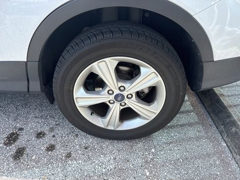 Used 2014 Ford Escape SE image 7