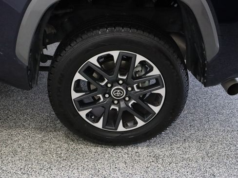 Used 2023 Toyota Tundra Limited w/ Power Package AWD/4WD image 10