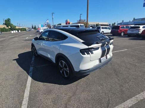 Certified 2021 Ford Mustang Mach-E Select w/ Comfort/Appearance Package image 6