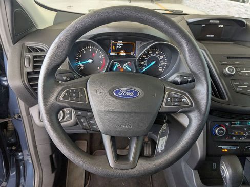 Used 2018 Ford Escape SE FWD image 14