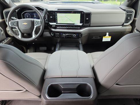 New 2026 Chevrolet Silverado 3500 LTZ w/ LTZ Premium Package AWD/4WD image 19