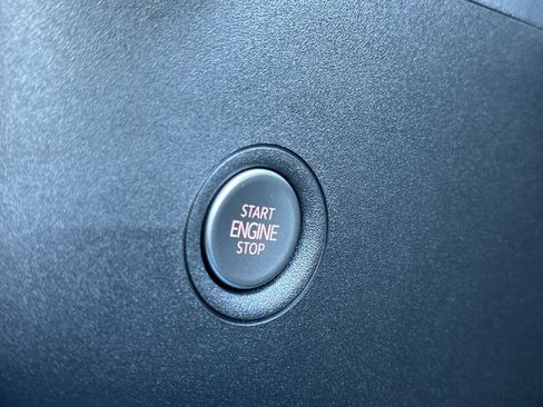 Used 2025 Volkswagen ID.4 Pro S RWD image 22