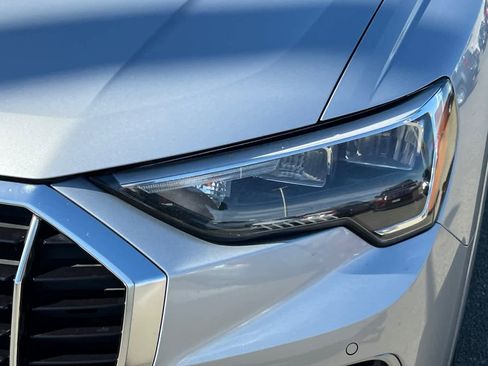 Used 2019 Audi Q3 2.0T Premium w/ Convenience Package image 11