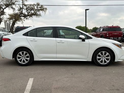 Certified 2024 Toyota Corolla LE image 4