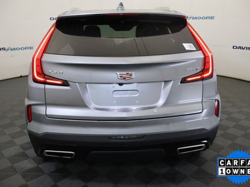 Used 2025 Cadillac XT4 Premium Luxury FWD image 8