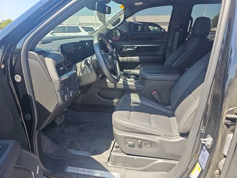 Used 2025 Chevrolet Tahoe RST w/ Comfort Package AWD/4WD image 5