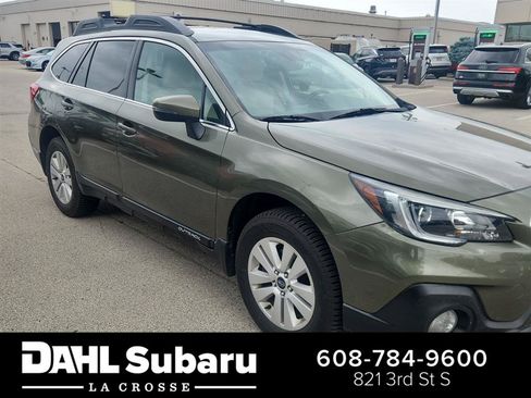 Used 2018 Subaru Outback 2.5i Premium AWD/4WD image 1