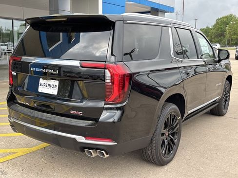 New 2026 GMC Yukon Denali w/ Denali Reserve Package AWD/4WD image 3
