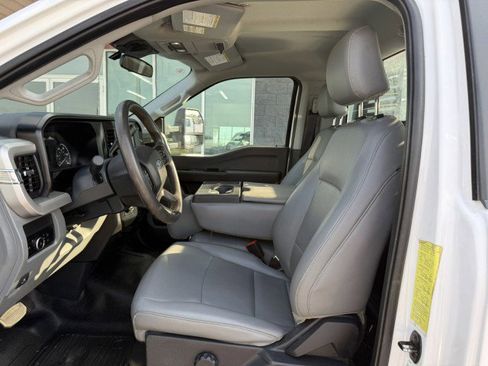 Used 2023 Ford F550 4x4 Regular Cab Super Duty image 20