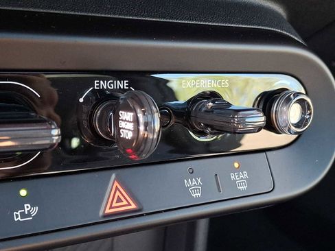 Certified 2025 MINI Cooper S image 22