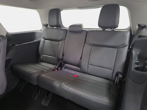Used 2026 Ford Expedition Active AWD/4WD image 37